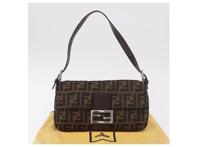FENDI Zucca Canvas Mamma Baguette Shoulder Bag Black Brown Auth 184826M Marrone Nero - vista 12