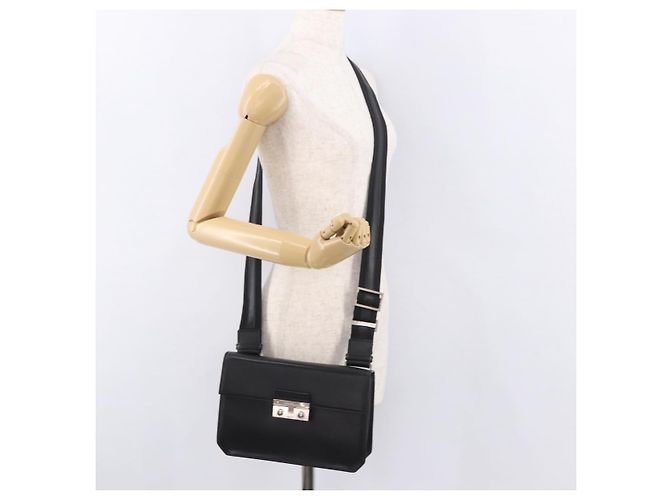 Borsa a tracolla Salvatore Ferragamo in pelle nera e argento Auth bs35511 Nero - vista 23