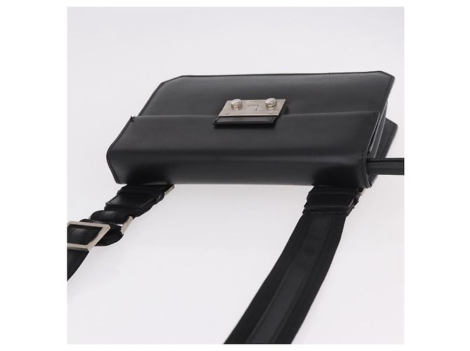Borsa a tracolla Salvatore Ferragamo in pelle nera e argento Auth bs35511 Nero - vista 6