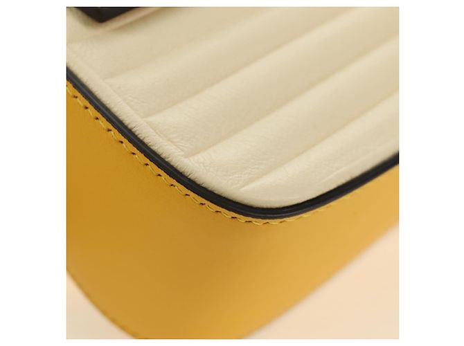 FENDI Dragonite FENDIxFRGMTxPOKMON Mamma Baguette Bag Leather Auth 167404SM Argento Giallo - vista 16