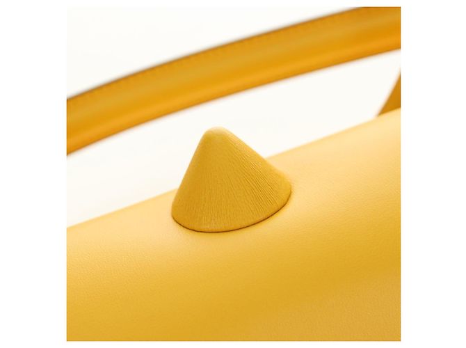 FENDI Dragonite FENDIxFRGMTxPOKMON Mamma Baguette Bag Leather Auth 167404SM Argento Giallo - vista 24