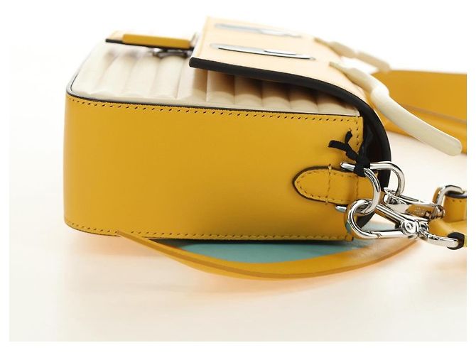 FENDI Dragonite FENDIxFRGMTxPOKMON Mamma Baguette Bag Leather Auth 167404SM Argento Giallo - vista 4