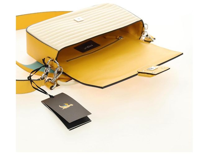 FENDI Dragonite FENDIxFRGMTxPOKMON Mamma Baguette Bag Leather Auth 167404SM Argento Giallo - vista 9