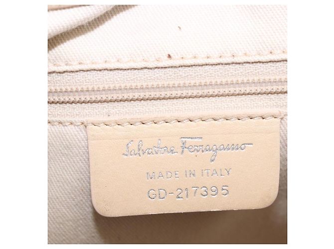 Borsa Salvatore Ferragamo Gancini in Pelle e PVC Rosa Argento Auth BA13376 - vista 12
