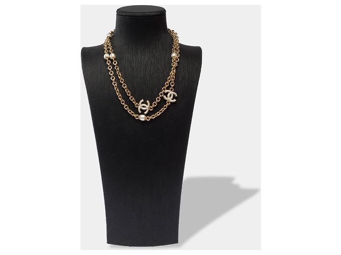 Joias CHANEL CC em Metal Dourado - 103607 - vista 2