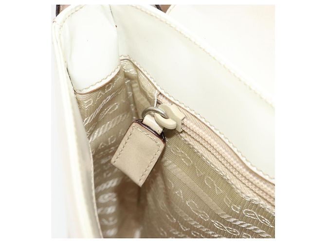 Borsa a tracolla PRADA in pelle verniciata Beige Argento Auth bs35591 - vista 21
