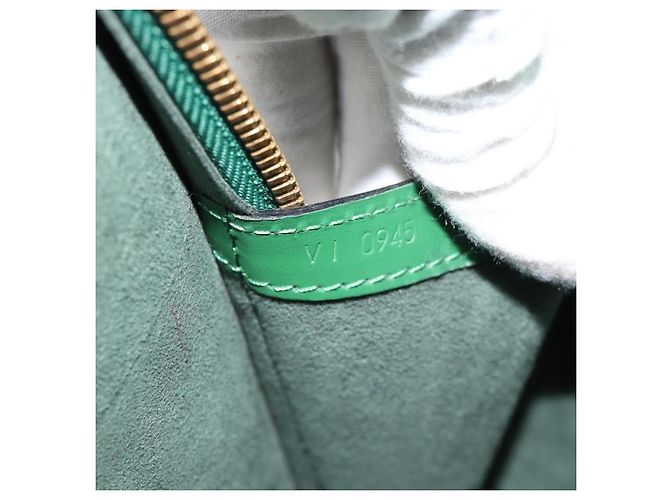 Borsa a Spalla LOUIS VUITTON Epi Lussac Verde M52284 LV Auth 184911 - vista 12