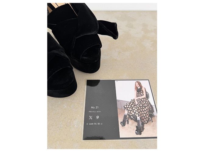 N°21 Samt-Plateau-Sandalen mit Glitzerabsatz, Pre-Fall 2015 Schwarz - Ansicht 3