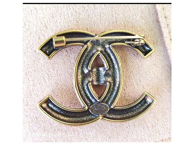Chanel CC Paris Brosche Goldfarben Golden - Ansicht 3