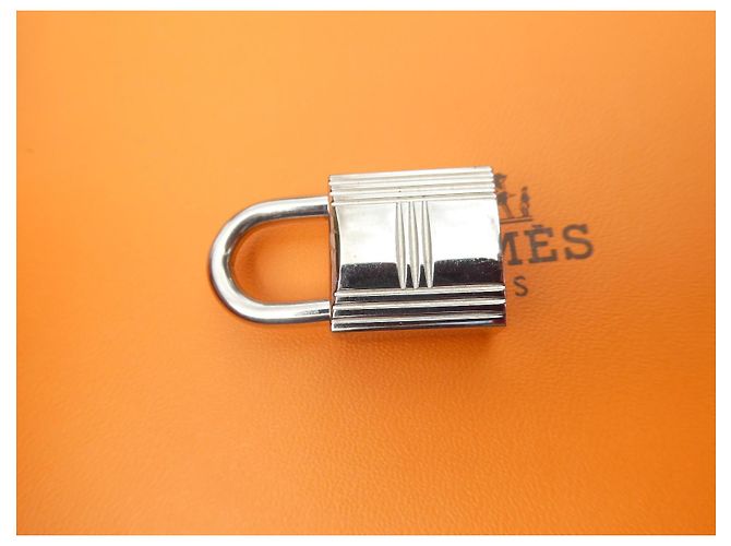 Hermès Vorhängeschloss mit Schlüsseln Silber Hardware - vista 4