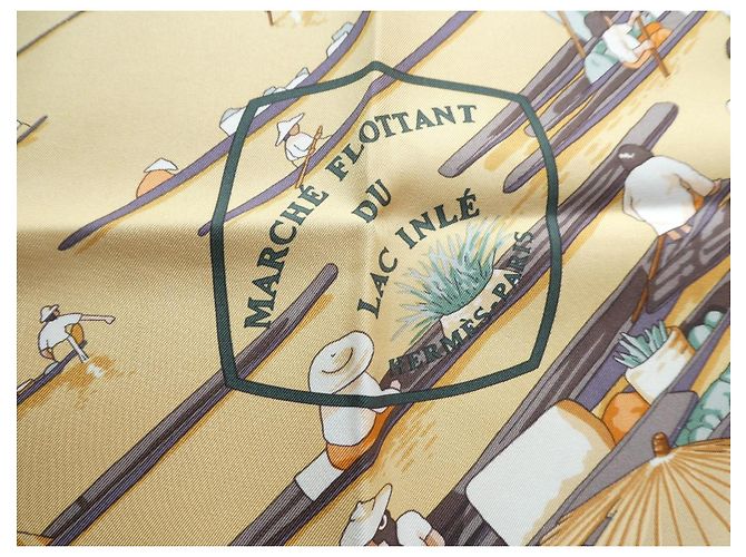 Hermès Seidenschal "Marché flottant du Lac Inlé" Braun Weiß Beige Grün Orange - Ansicht 2