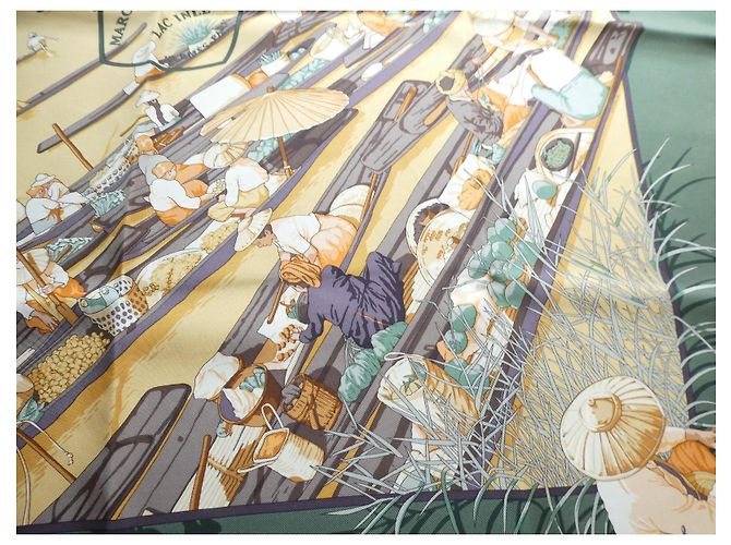 Hermès Seidenschal "Marché flottant du Lac Inlé" Braun Weiß Beige Grün Orange - Ansicht 4