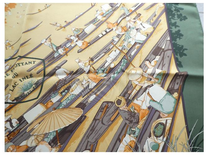 Hermès Seidenschal "Marché flottant du Lac Inlé" Braun Weiß Beige Grün Orange - Ansicht 7