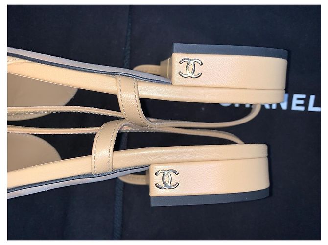 Chanel Ballerine Slingback Bicolore Beige e Nero - vista 2