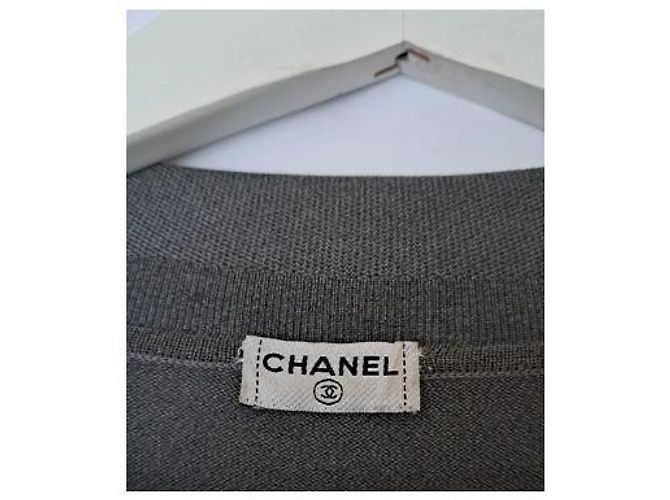 Polo Chanel de algodón gris antracita con botones de joya CC - vista 4