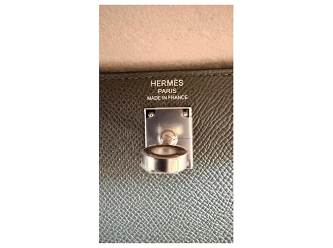 Hermès Kelly 25 Sellier Epsom Grigio antracite Verde scuro - vista 6