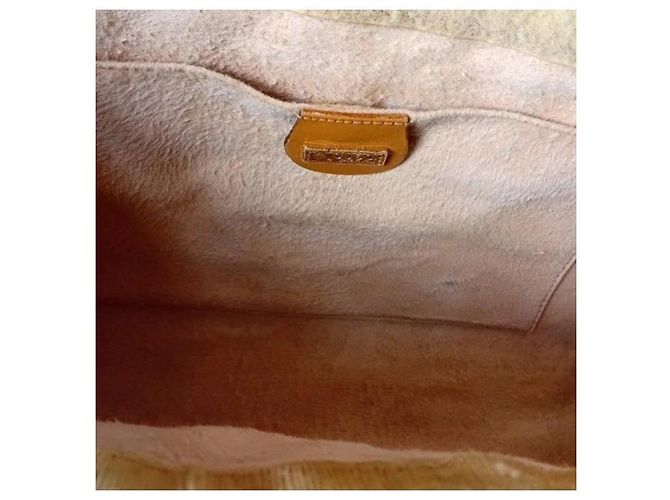 Clutch Gucci GG Supreme Monogram Marrone Monogramma - vista 8