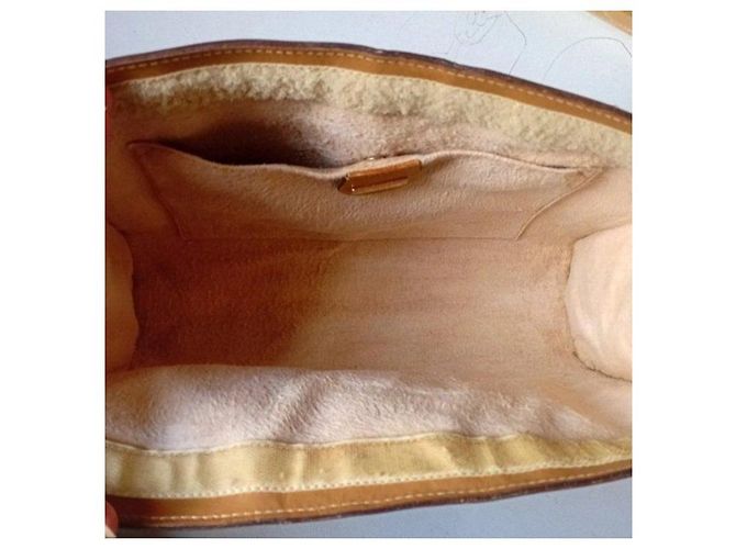 Clutch Gucci GG Supreme Monogram Marrone Monogramma - vista 9