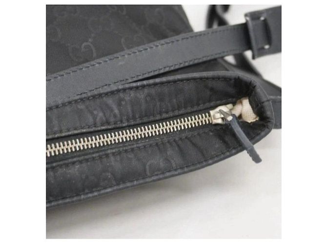 Gucci Borsa a tracolla in nylon GG Monogram Nero - vista 8