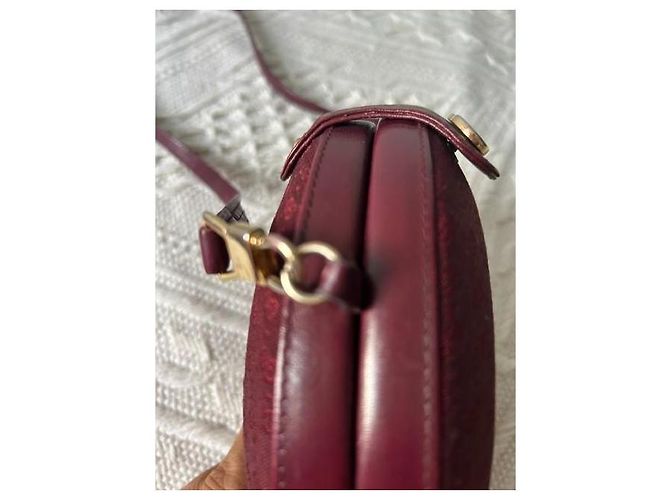 Gucci Borsa a tracolla rotonda in tela monogramma e pelle bordeaux Bordò - vista 7