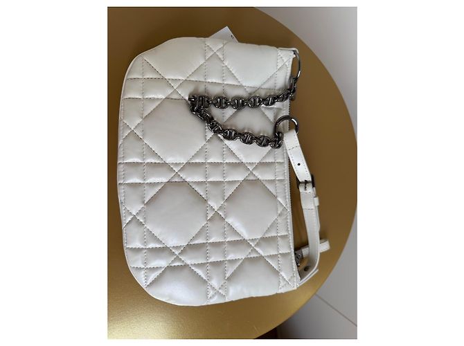 Borsa Dior Caro Pouch in pelle bianca Bianco - vista 11