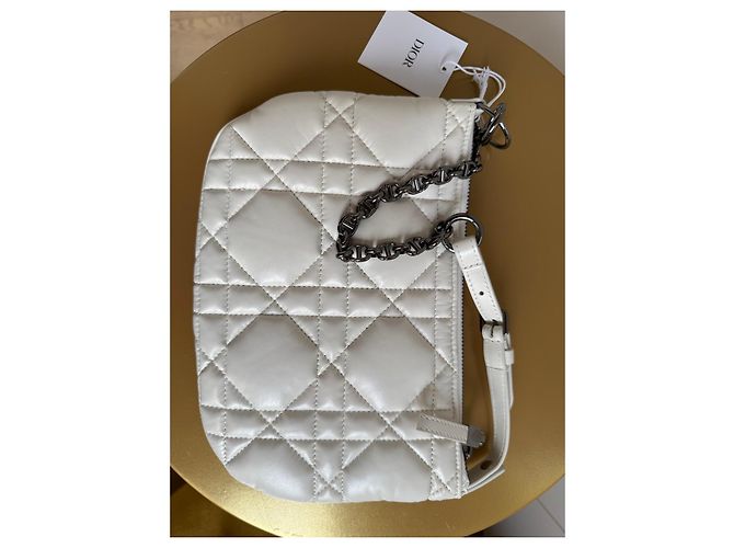 Borsa Dior Caro Pouch in pelle bianca Bianco - vista 13