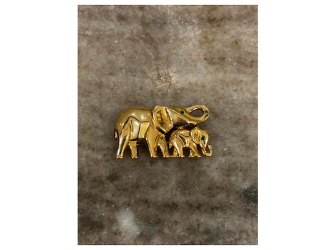 Cartier Spilla Elephant Candy con occhi in smeraldo D'oro - vista 3