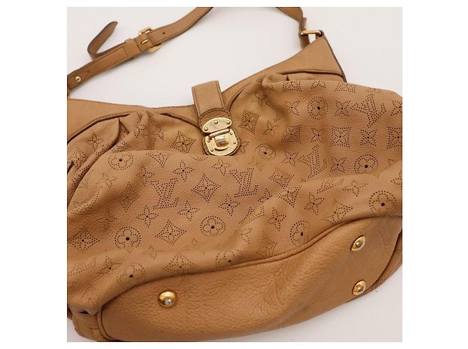 Louis Vuitton Borsa a tracolla in pelle traforata Monogram Marrone - vista 6