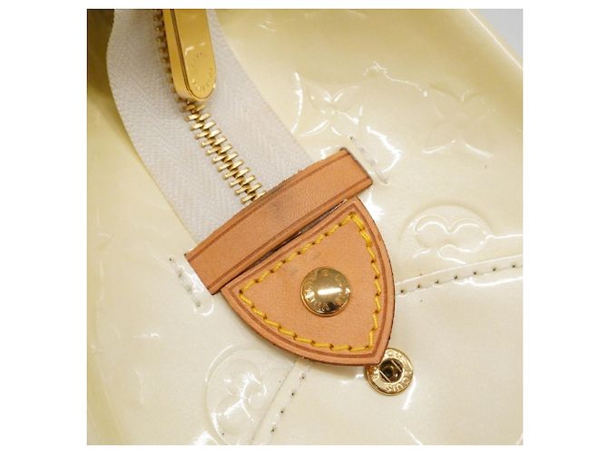 Borsa a tracolla Louis Vuitton Vernis Rosewood Avenue Bianco - vista 11