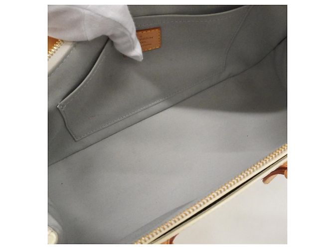 Borsa a tracolla Louis Vuitton Vernis Rosewood Avenue Bianco - vista 4