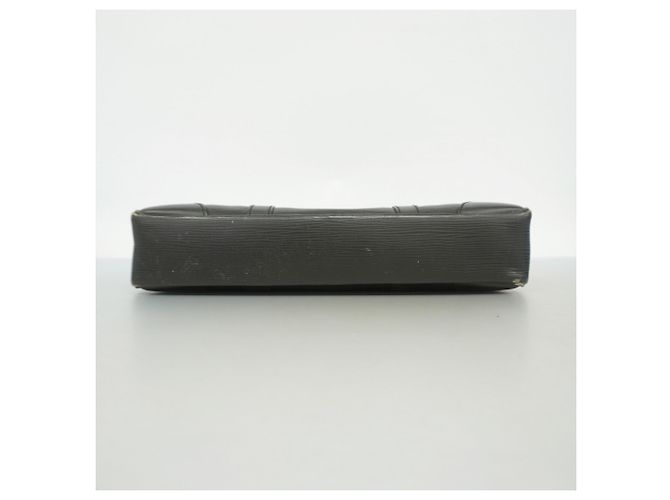 Valigetta Louis Vuitton Epi Vivienne MM in Noir Nero - vista 3