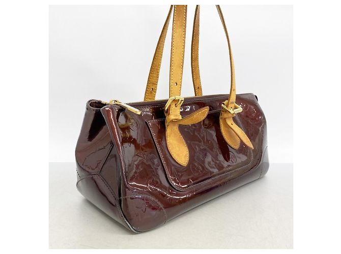 Borsa a tracolla Louis Vuitton Vernis Rosewood Avenue Bordò - vista 2