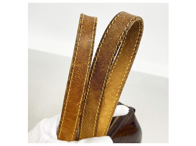 Borsa a tracolla Louis Vuitton Vernis Rosewood Avenue Bordò - vista 8