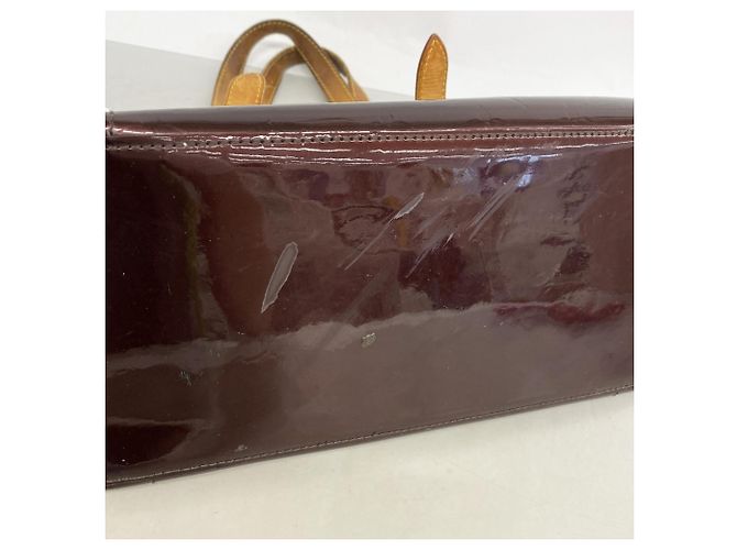 Borsa a tracolla Louis Vuitton Vernis Rosewood Avenue Bordò - vista 9