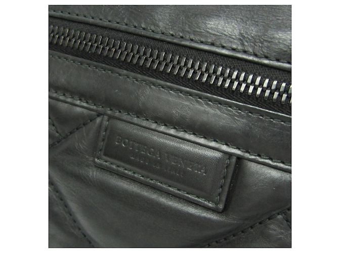 Sac banane en cuir perforé Bottega Veneta - vue 18
