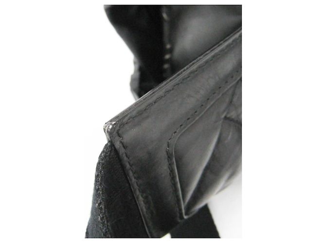 Sac banane en cuir perforé Bottega Veneta - vue 9