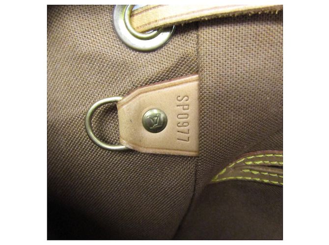 Zaino Louis Vuitton Monogram Montsouris MM Marrone - vista 17