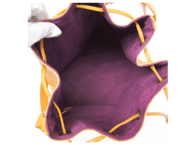 Borsa a Spalla Louis Vuitton Epi Petit Noe Giallo - vista 3