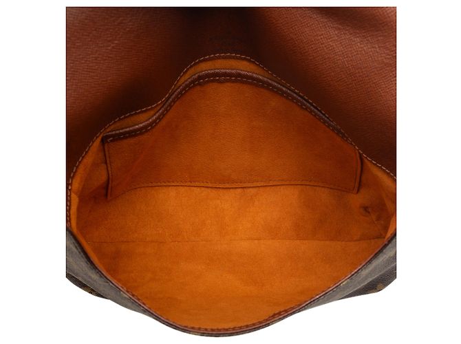 Louis Vuitton Musette Tango con tracolla corta monogramma marrone - vista 4