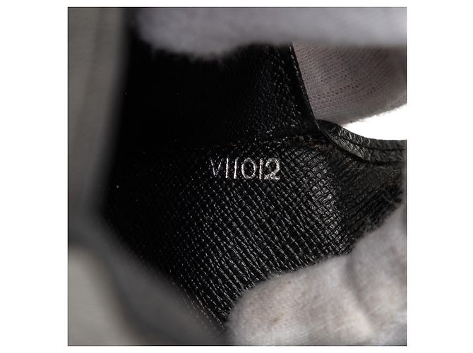Cartera Louis Vuitton Black Taiga Brazza Negro - vista 6