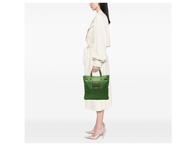 Tote convertibile Prada Green Saffiano Trimmed Tessuto Logo Plate Verde - vista 6