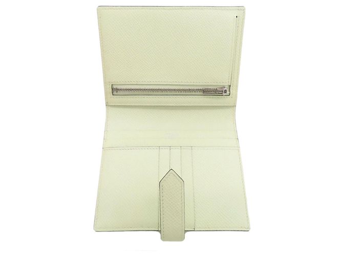 Hermès Hermes Bearn Compact Wallet in Blassgrün - Ansicht 4