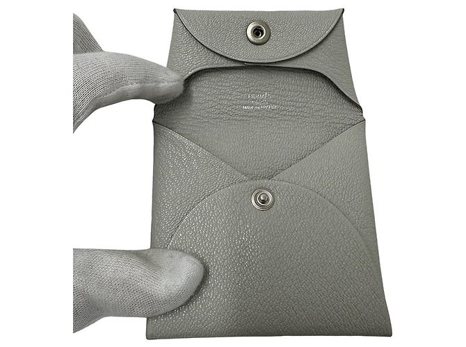 Hermès Monedero Bastia de Hermes en Pearl Gray Gris - vista 6