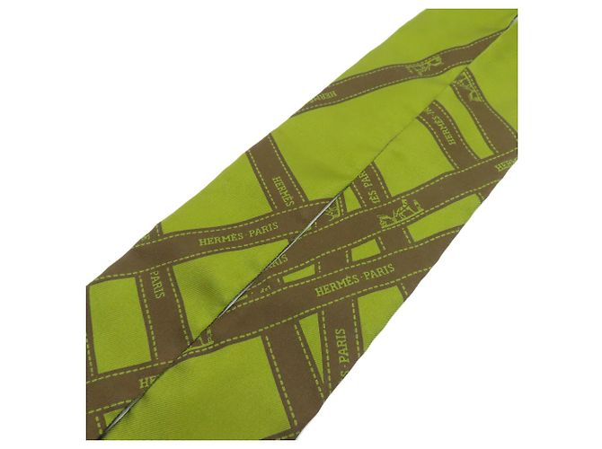 Pañuelo Twilly de seda Hermès verde - vista 2
