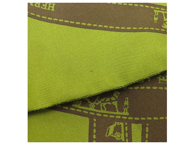 Pañuelo Twilly de seda Hermès verde - vista 7