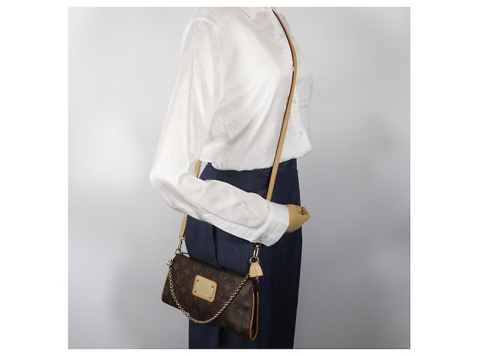 Borsa a Spalla Louis Vuitton Sophie Marrone - vista 17