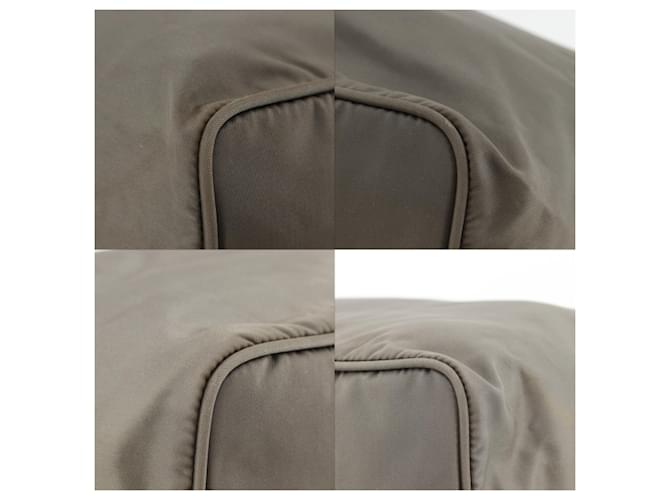 Borsa a tracolla in nylon marrone Prada - vista 4