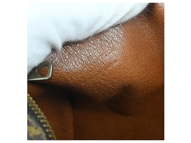 Borsa Louis Vuitton Papillon Monogram Canvas 26 Marrone - vista 4