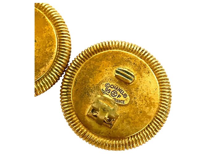 Timeless Orecchini a clip rotondi in madreperla Chanel Vintage Coco Mark Large D'oro - vista 4