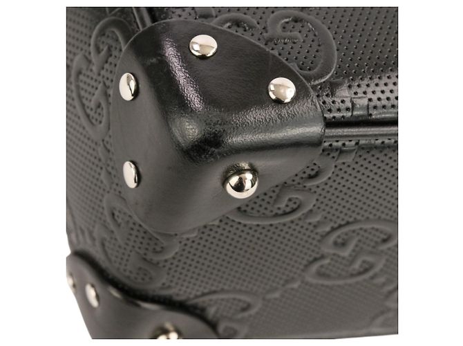 Borsa a tracolla GG Embossed Soft Trunk GUCCI Nero - vista 18